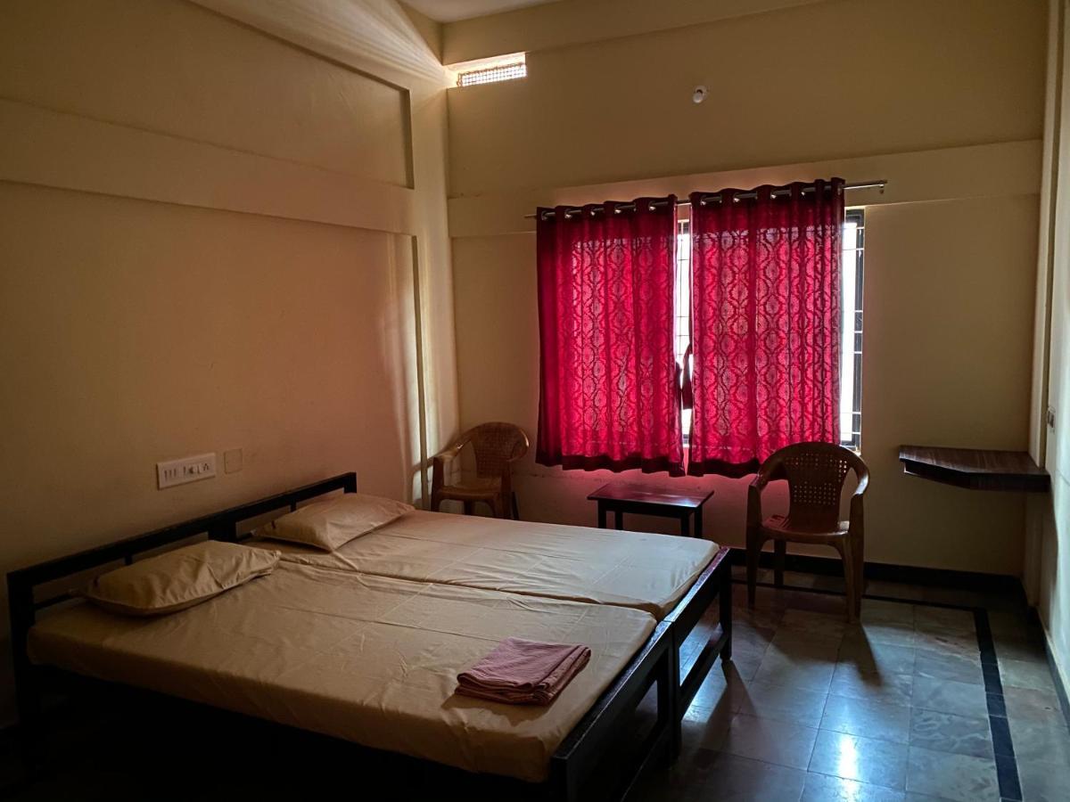 Sooryakamal Mahal Hotel Dharmastala Luaran gambar