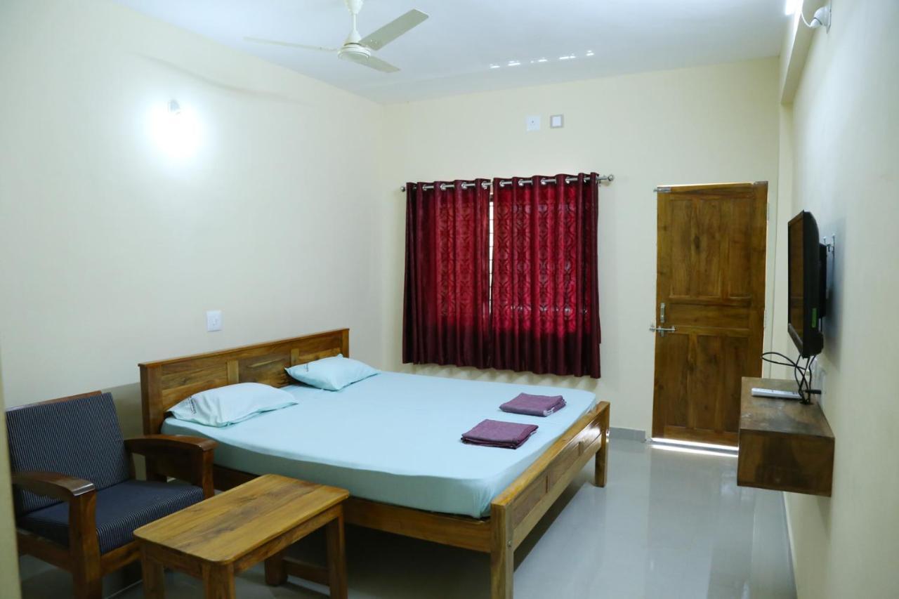 Sooryakamal Mahal Hotel Dharmastala Luaran gambar